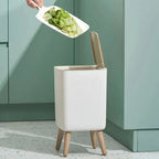 Poubelle à pression sur pied design élégant 10L